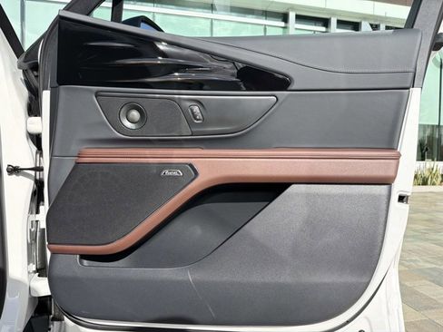 New 2026 Lincoln Nautilus Reserve image 17