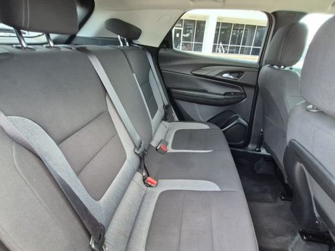 Used 2025 Chevrolet TrailBlazer LT AWD/4WD image 20