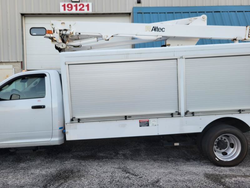 Used 2017 RAM 5500 Tradesman w/ Power & Remote Entry Group RWD image 10