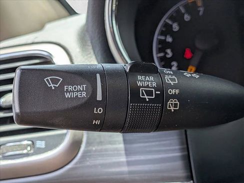Used 2020 Jeep Grand Cherokee Limited RWD image 8