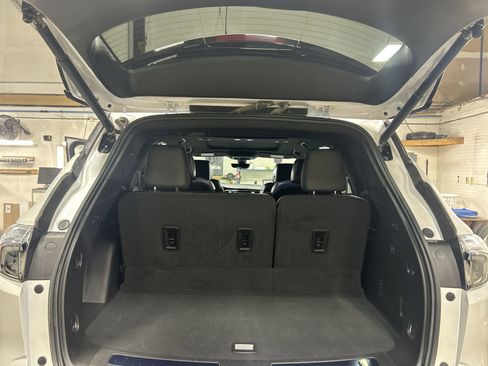 Certified 2023 Buick Enclave Avenir w/ Avenir Technology Package image 28