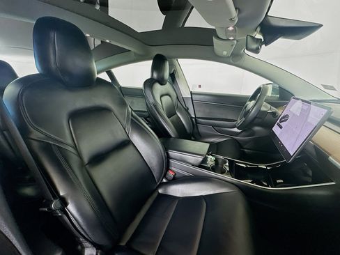 Used 2020 Tesla Model 3 Long Range image 31