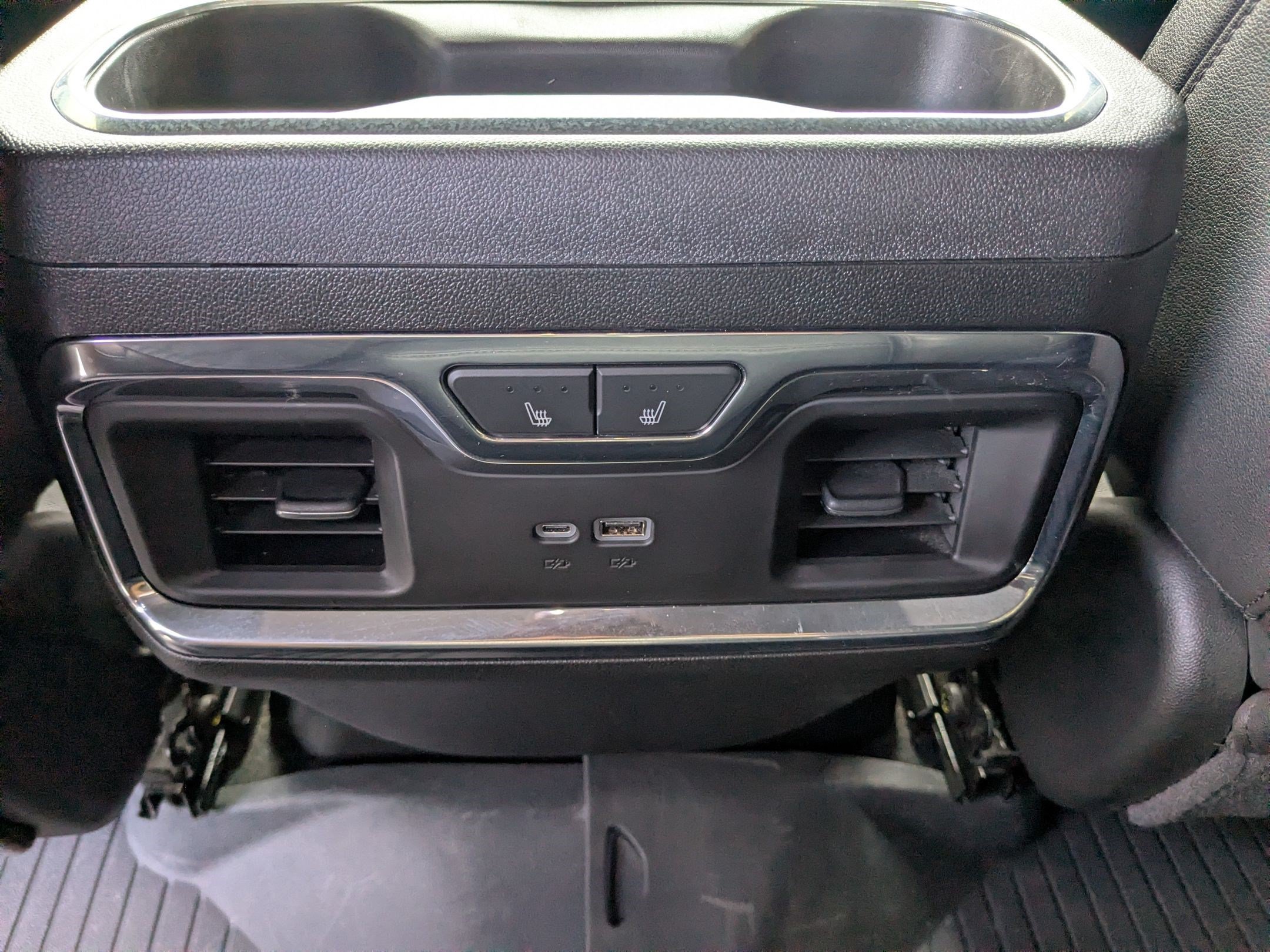 Used 2024 Chevrolet Silverado 3500 LTZ w/ LTZ Plus Package AWD/4WD image 29
