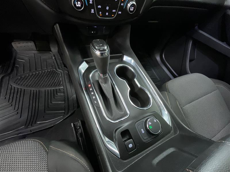 Used 2018 Chevrolet Traverse LS AWD/4WD image 16