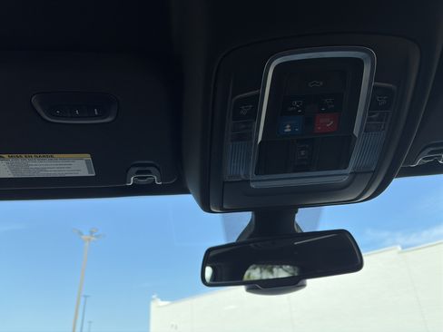Used 2020 RAM 1500 Laramie AWD/4WD image 37