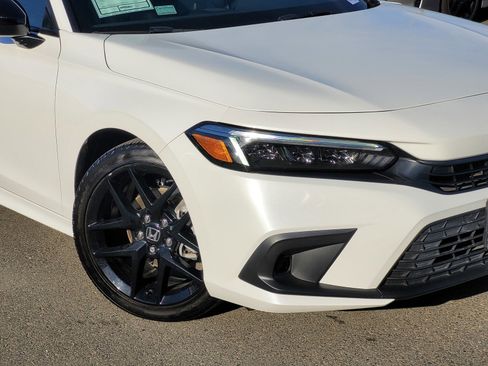 Certified 2024 Honda Civic Sport image 3