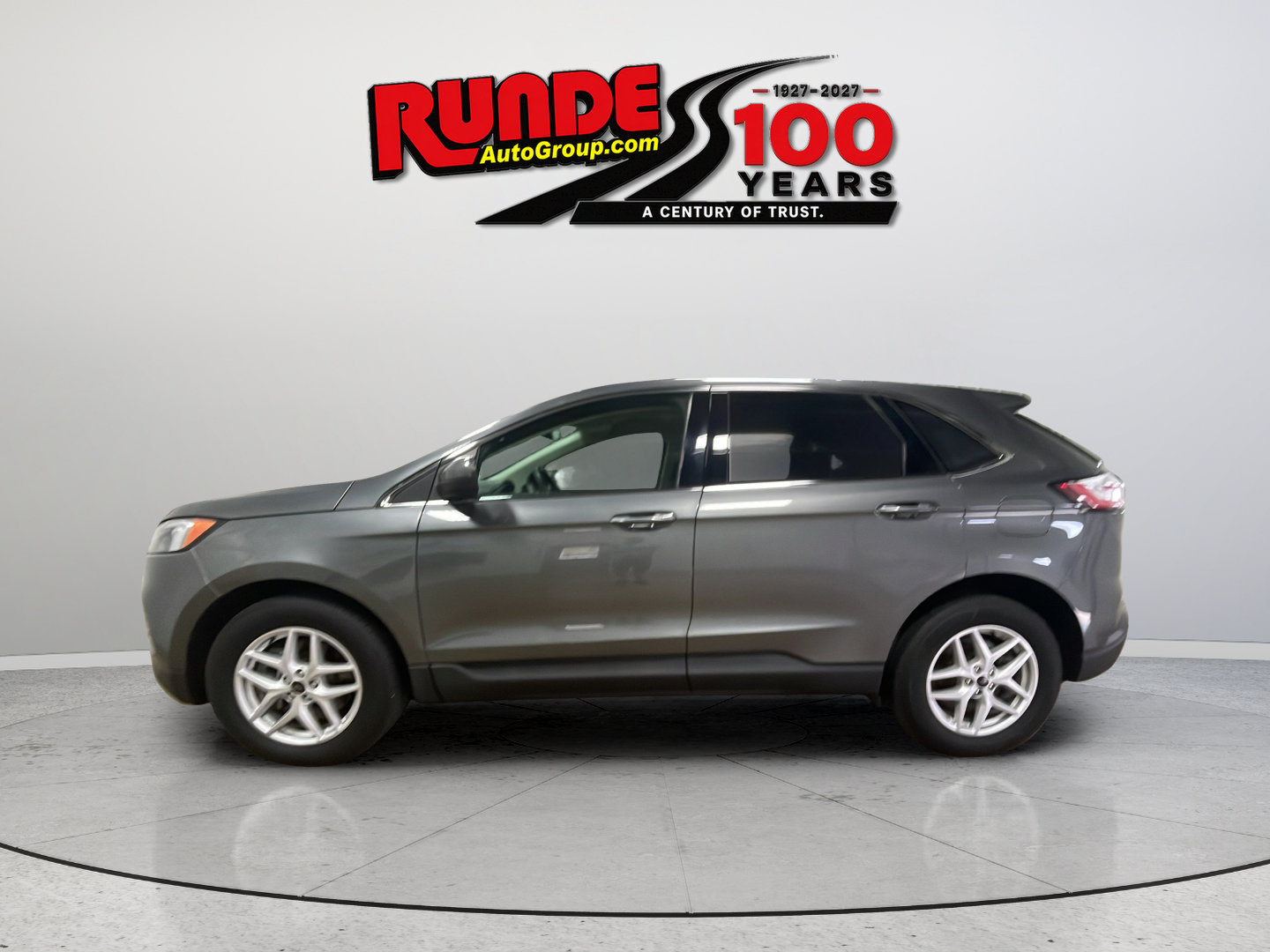 Used 2023 Ford Edge SEL AWD/4WD image 3
