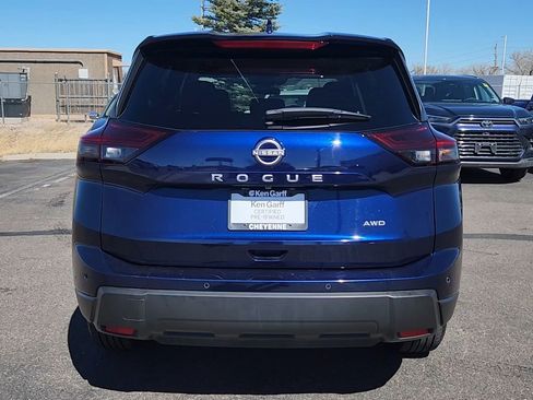 Used 2025 Nissan Rogue SV AWD/4WD image 20