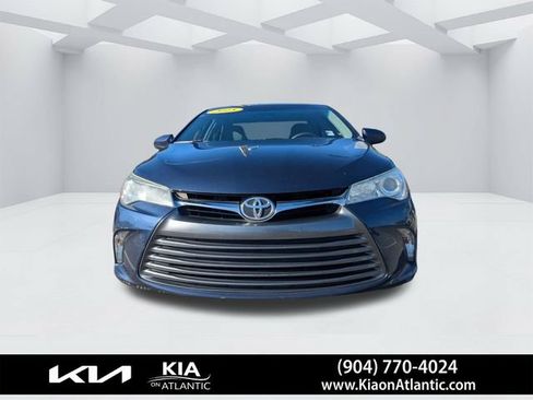 Used 2015 Toyota Camry LE FWD image 8