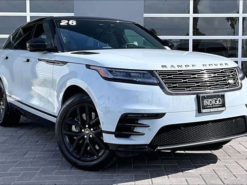 Used 2026 Land Rover Range Rover Velar Dynamic SE AWD/4WD image 3