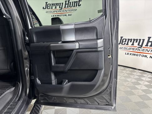 Used 2017 Ford F150 XLT w/ Equipment Group 302A Luxury AWD/4WD image 26