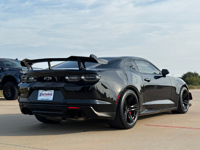 Used 2022 Chevrolet Camaro ZL1 RWD image 9