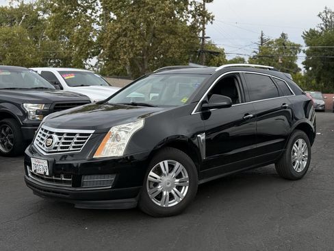 Used 2014 Cadillac SRX Luxury image 2