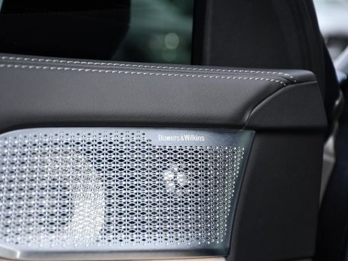 Used 2025 Volvo EX90 Ultra image 11