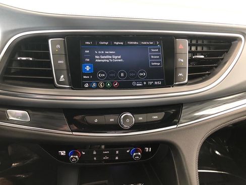 Used 2023 Buick Enclave Essence w/ Experience Buick Package AWD/4WD image 18