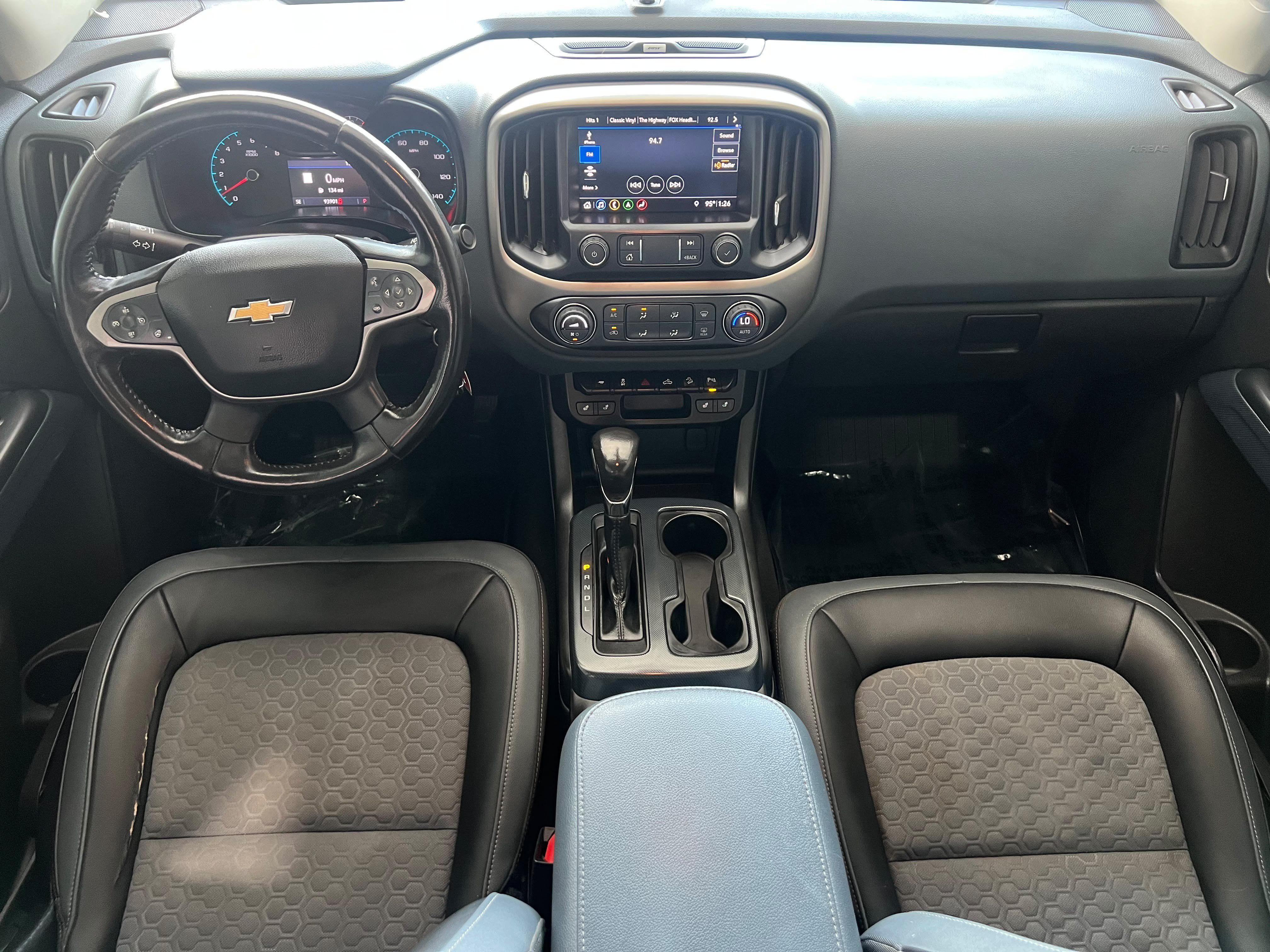 Used 2022 Chevrolet Colorado Z71 AWD/4WD image 17