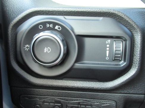 Certified 2024 Jeep Wrangler Sport AWD/4WD image 19