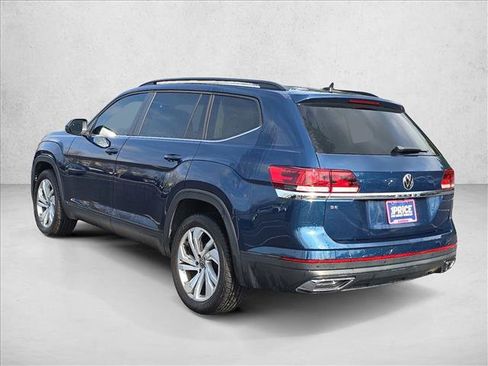 Used 2023 Volkswagen Atlas SE w/ Panoramic Sunroof Package image 7