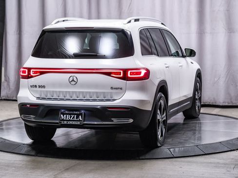Certified 2022 Mercedes-Benz EQB 300 4MATIC image 4