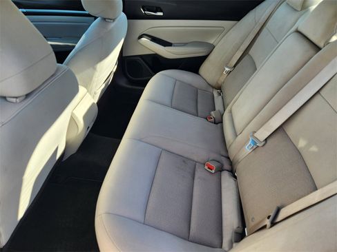Used 2022 Nissan Altima 2.5 SV image 20