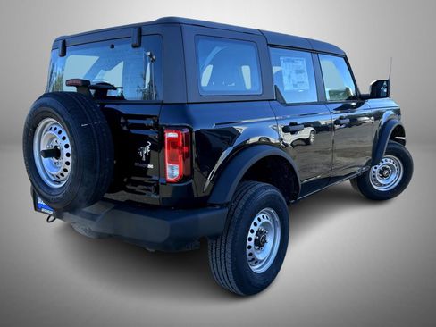 New 2025 Ford Bronco 4-Door image 5