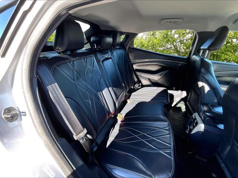 Used 2021 Ford Mustang Mach-E Select image 27