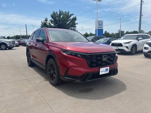 Certified 2025 Honda CR-V Sport image 3
