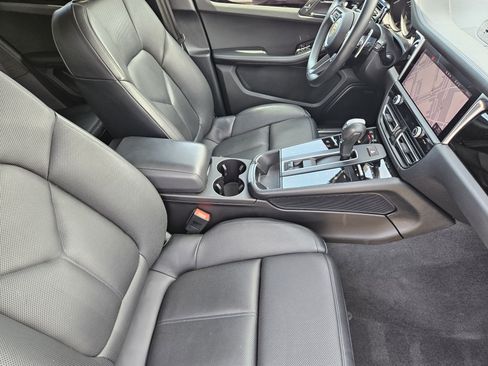 Certified 2023 Porsche Macan S AWD/4WD image 15