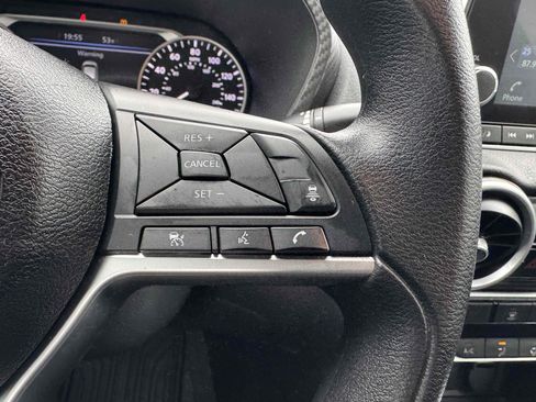 Used 2024 Nissan Sentra SV image 21