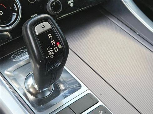 Used 2018 Land Rover Range Rover Sport HSE AWD/4WD image 14