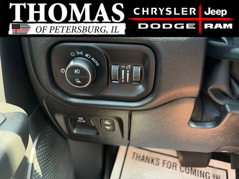 Used 2019 RAM 1500 Big Horn AWD/4WD image 14