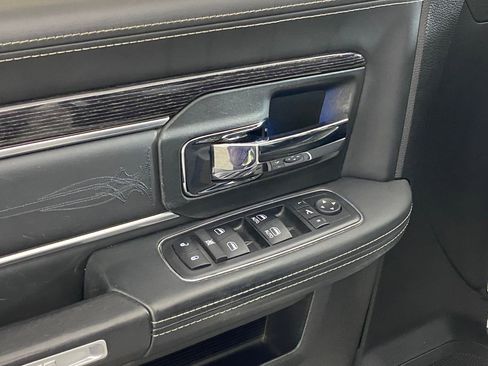 Used 2018 RAM 3500 Laramie Longhorn image 10