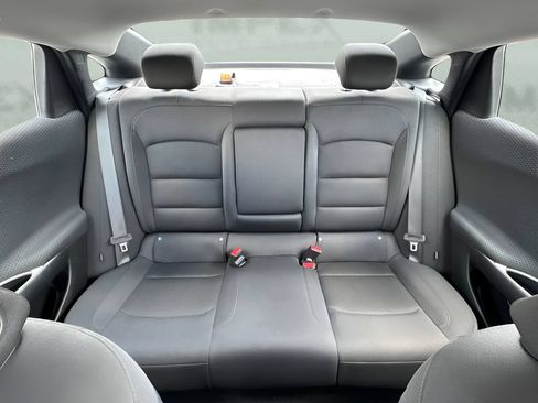 Used 2023 Chevrolet Malibu LT FWD image 11