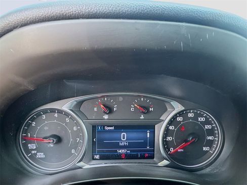 Used 2024 GMC Terrain SLE w/ Driver Convenience Package image 13