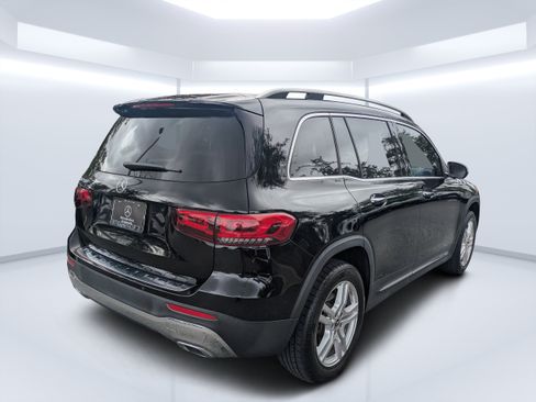 Used 2020 Mercedes-Benz GLB 250 image 3