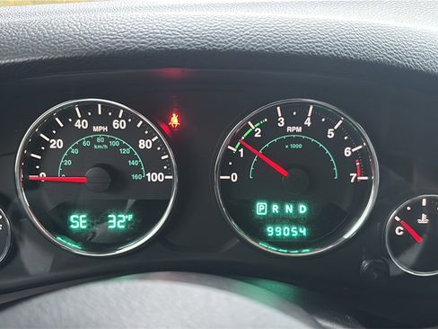 Used 2012 Jeep Wrangler Unlimited Sahara w/ Dual Top Group image 17