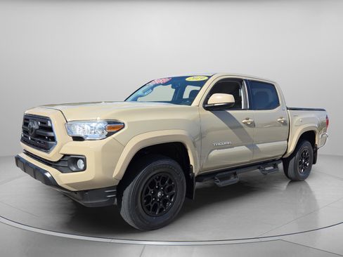 Used 2019 Toyota Tacoma SR5 image 2