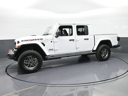 New 2026 Jeep Gladiator Mojave AWD/4WD image 2