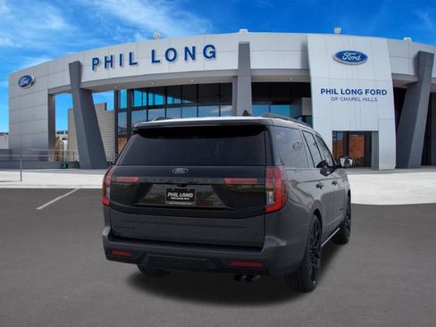 New 2026 Ford Expedition Platinum w/ Stealth Performance Package AWD/4WD image 9