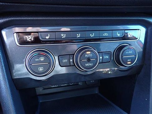 Used 2019 Volkswagen Tiguan S FWD image 22
