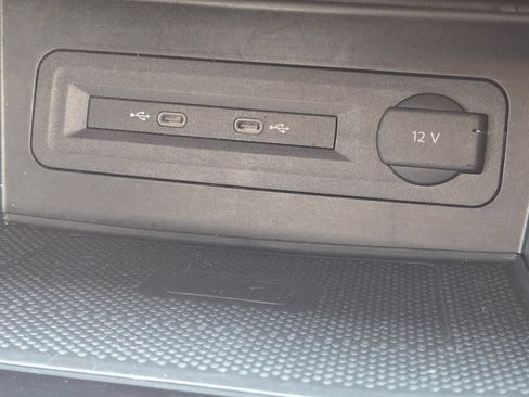 Used 2023 Volkswagen Atlas SEL AWD/4WD image 8