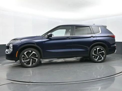 Used 2024 Mitsubishi Outlander Ralliart image 5