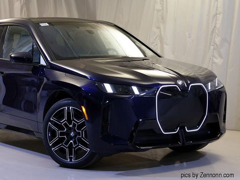 New 2026 BMW iX xDrive60 w/ M Sport Package image 2