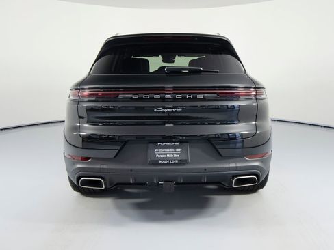 New 2026 Porsche Cayenne image 9
