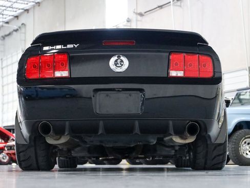 Used 2007 Ford Mustang Shelby GT500 RWD image 30