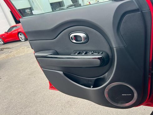 Used 2019 Kia Soul ! w/ Technology Package FWD image 15