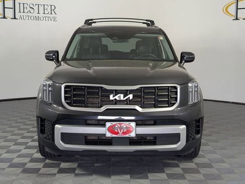 Used 2025 Kia Telluride S image 3