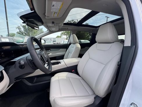 Certified 2025 Nissan Murano SL w/ Cargo Package AWD/4WD image 16
