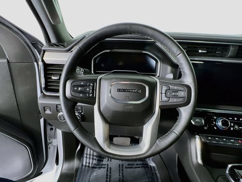Certified 2023 GMC Sierra 1500 Denali w/ Denali Reserve Package AWD/4WD image 10