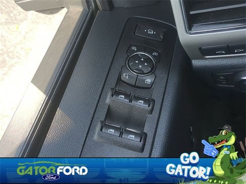 Used 2022 Ford F350 Lariat w/ Tremor Off-Road Package image 29